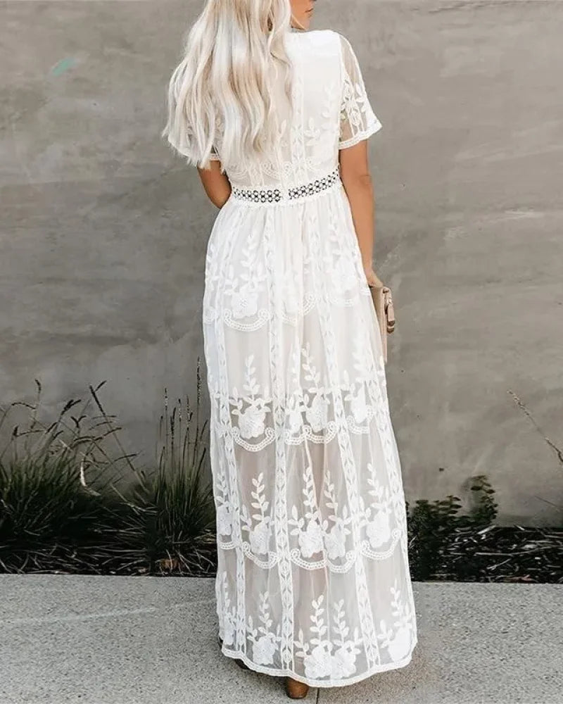 Elegant Maxikjole | Blonder & Broderi | Romantisk Udtryk Beklædning og tilbehør > Tøj > Kjoler