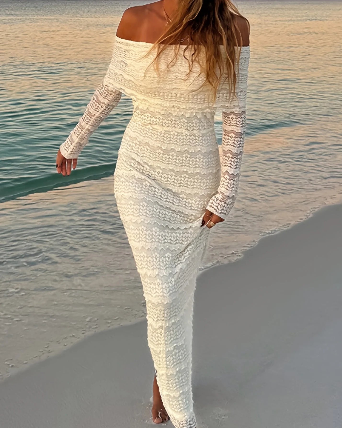 Maxi Kjole med Blonder | Off-Shoulder Design | Romantisk Stil Tøj og tilbehør > Beklædning > Kjoler > Sommerkjoler